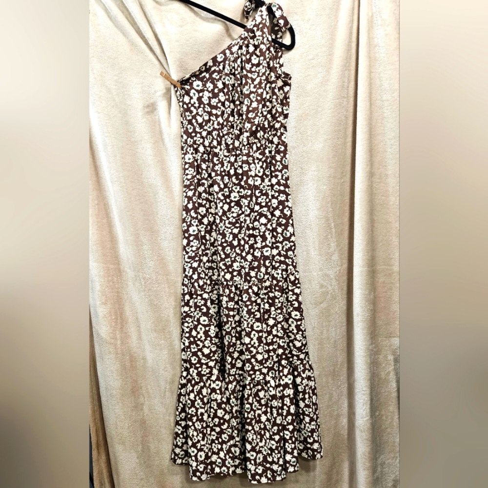 NWT Womens Pretty Garden Long Floral One Shoulder Medium Dress